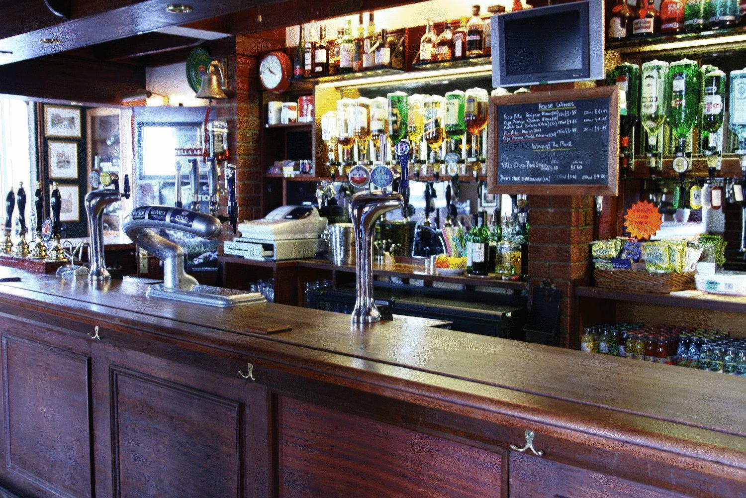 Lion And Fiddle Hotel Trowbridge Exterior photo